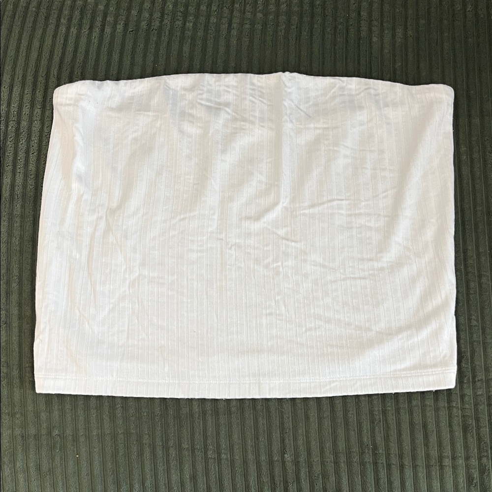 🎉5/$25 American Eagle White Ribbed Strapless Tube Top
